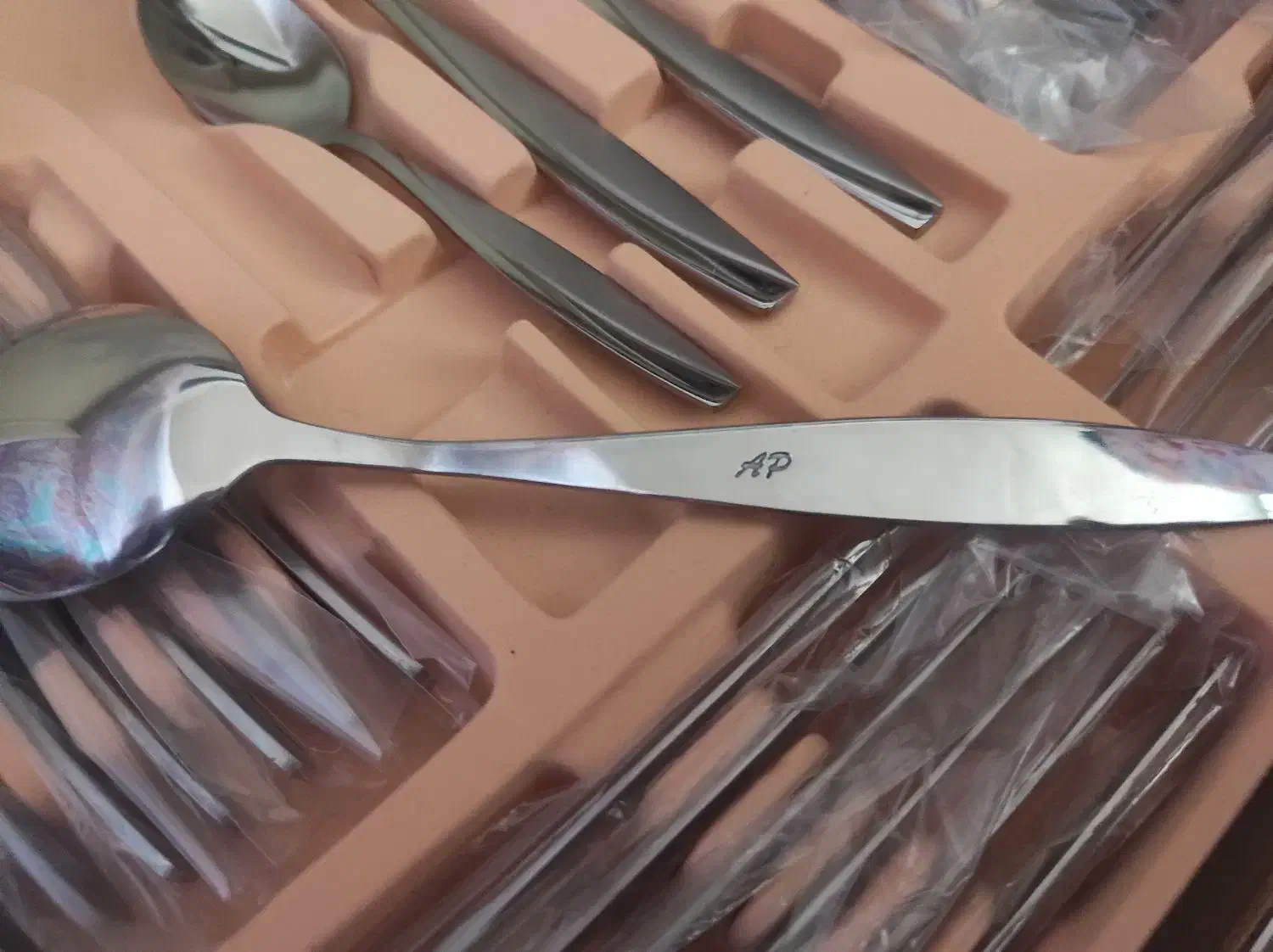 سرویس قاشق چنگال|ظروف سرو و پذیرایی|سبزوار, طبرسی (جعفرآباد)|دیوار