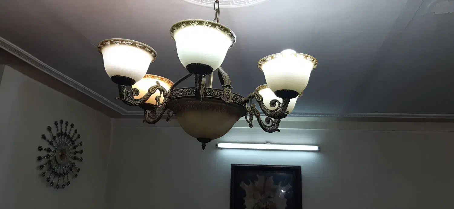 لوستر برنزی|لوستر و چراغ آویز|محمدشهر, محمدشهر|دیوار