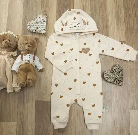 سرهمی نوزادی داخل کرک سایز۲|کفش و لباس بچه|اصفهان, گلزار|دیوار