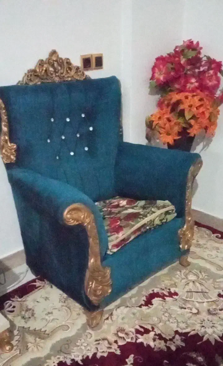 مبل 7نفره با سه عسلی فقط 2ملیون2500|مبلمان خانگی و میز عسلی|باغستان, |دیوار