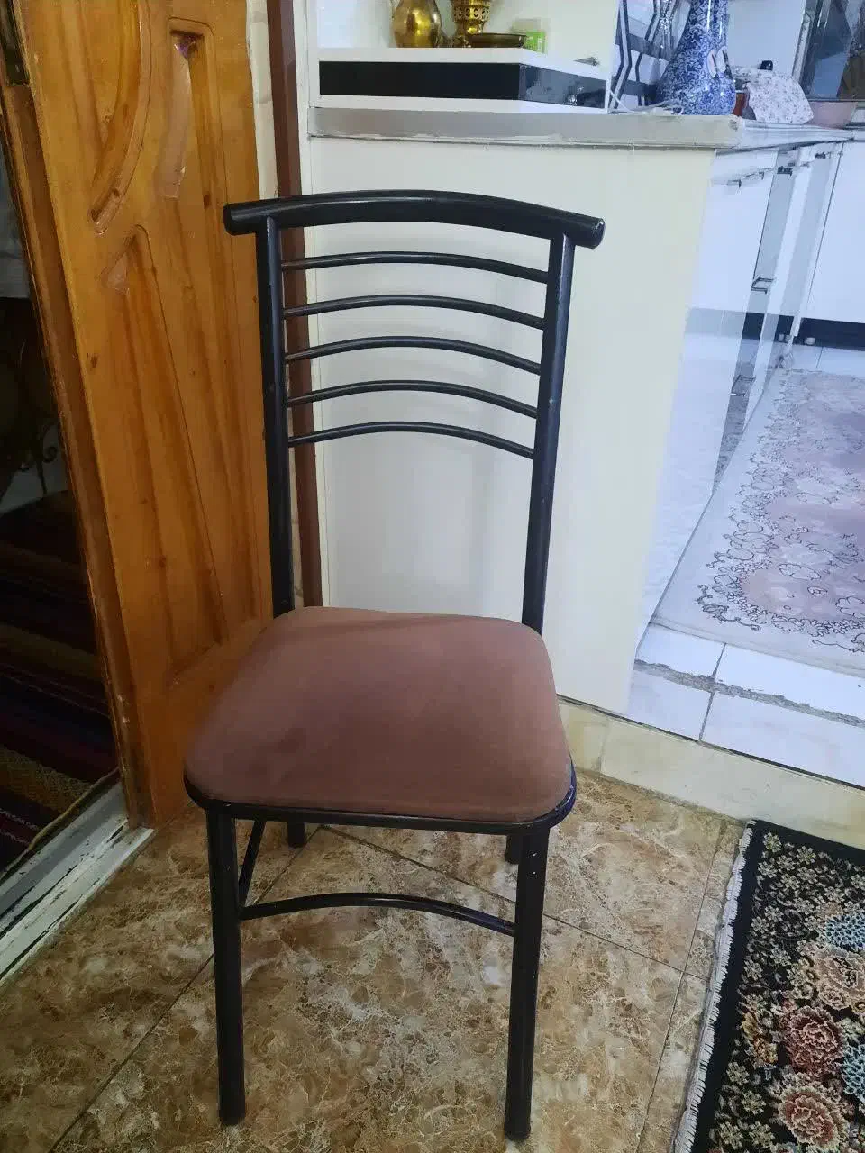 ۴ عدد صندلی باهم ۶۵۰ هزار|صندلی و نیمکت|صفادشت, |دیوار