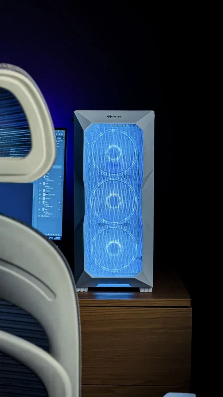 کیس سفید مناسب بازی و طراحی اقساطی|رایانه رومیزی|قم, بنیاد|دیوار