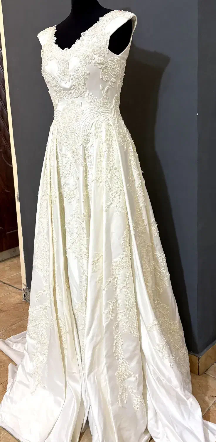 لباس عروس|لباس|رشت, دیلمان|دیوار