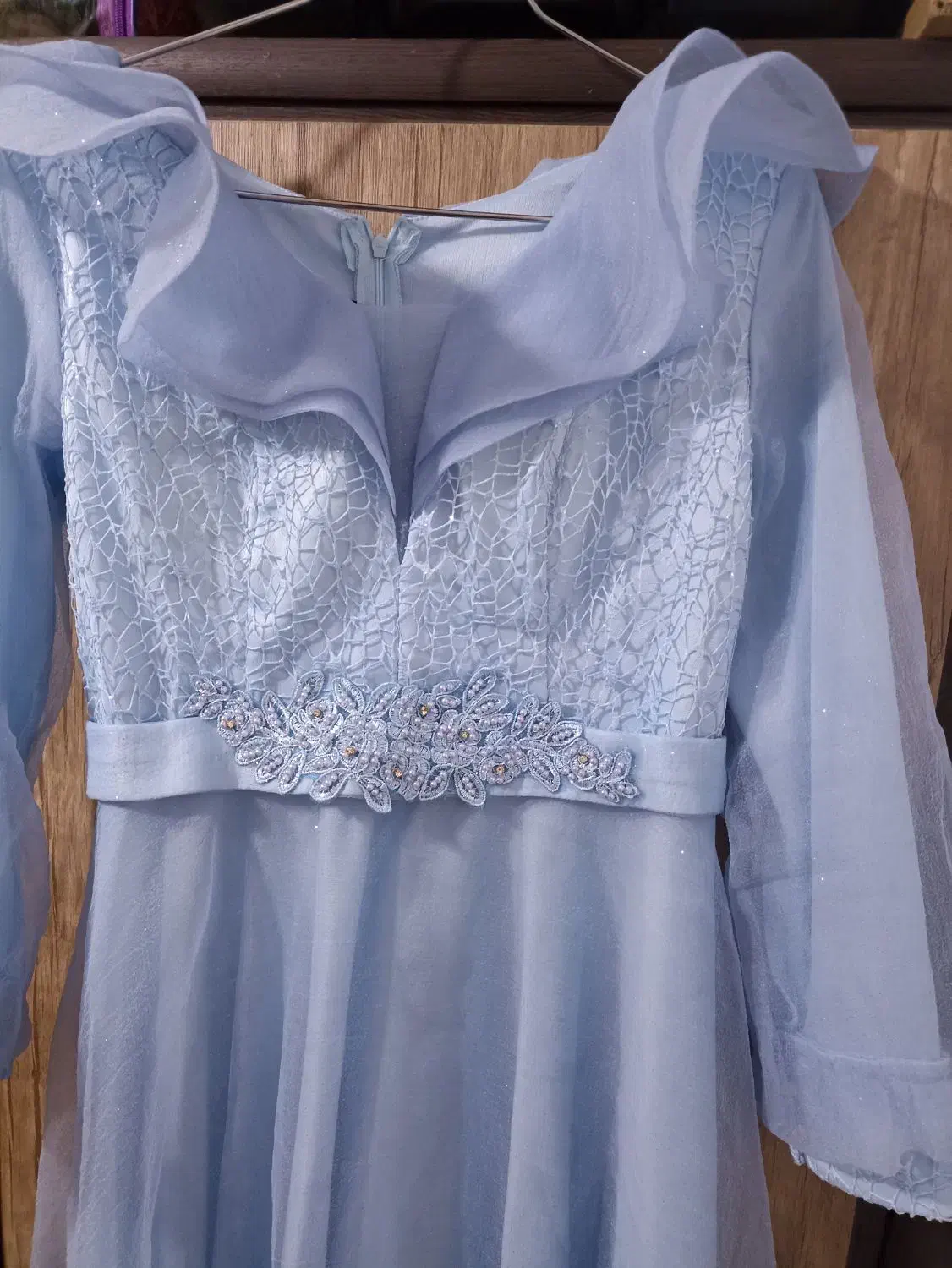 لباس مجلسی|لباس|بندر گناوه, |دیوار