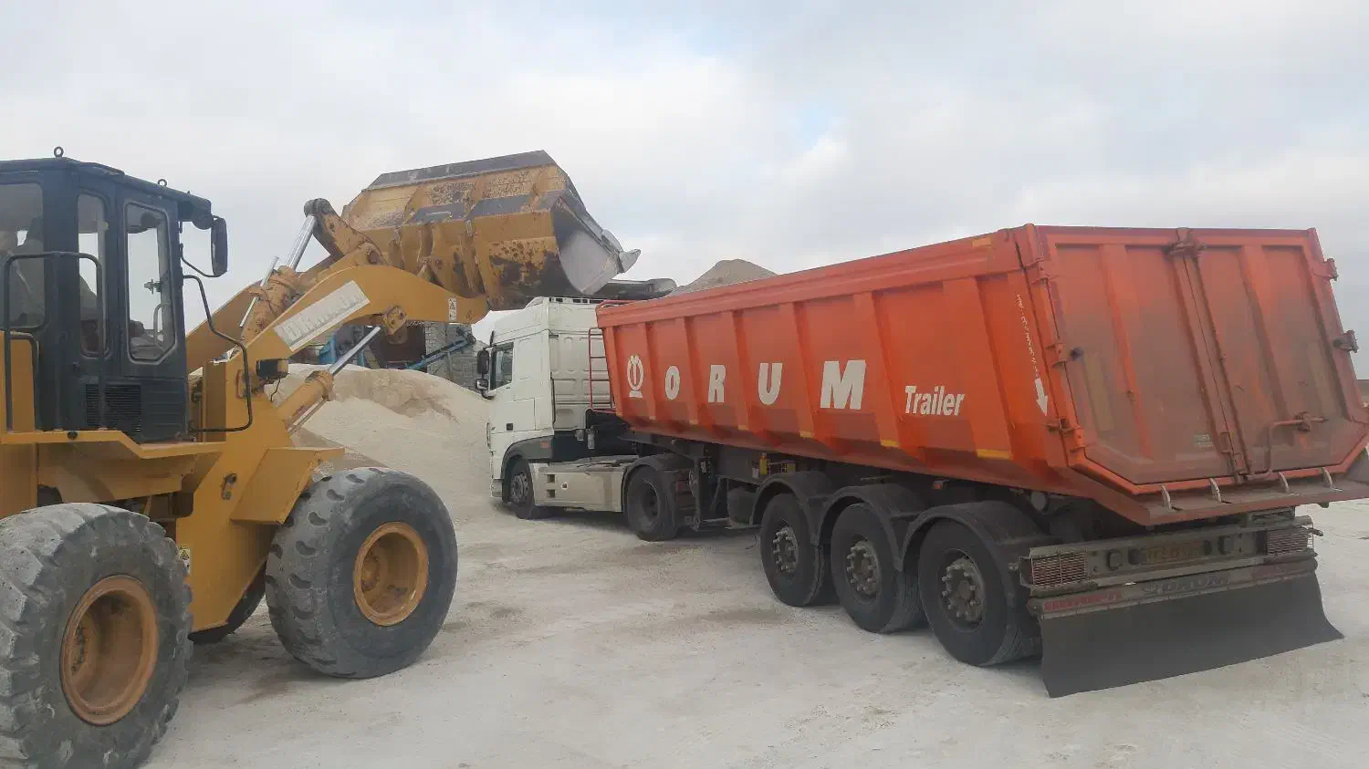 پوکه معدنی سفید وسبک تبریز|عمده‌فروشی|تبریز, |دیوار