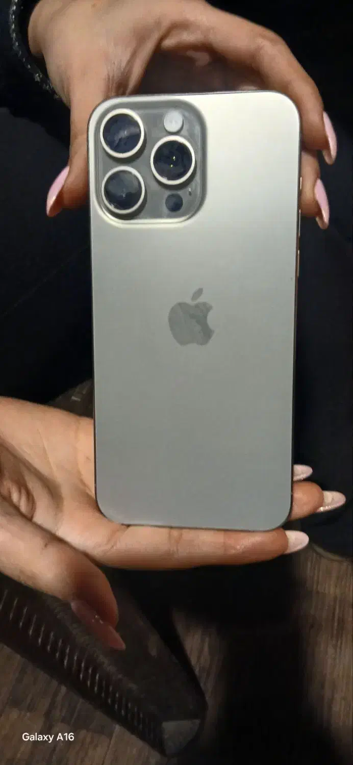 گوشا آیفون ۱۵poro max 256|موبایل|تهران, شهران شمالی|دیوار