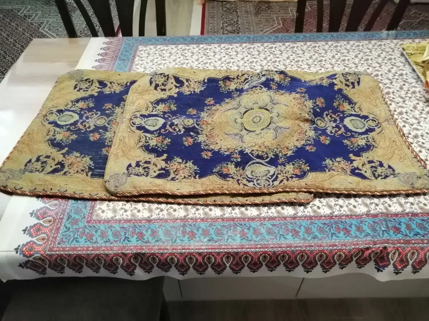 پشتی و روبالشتی|پشتی|ساری, |دیوار