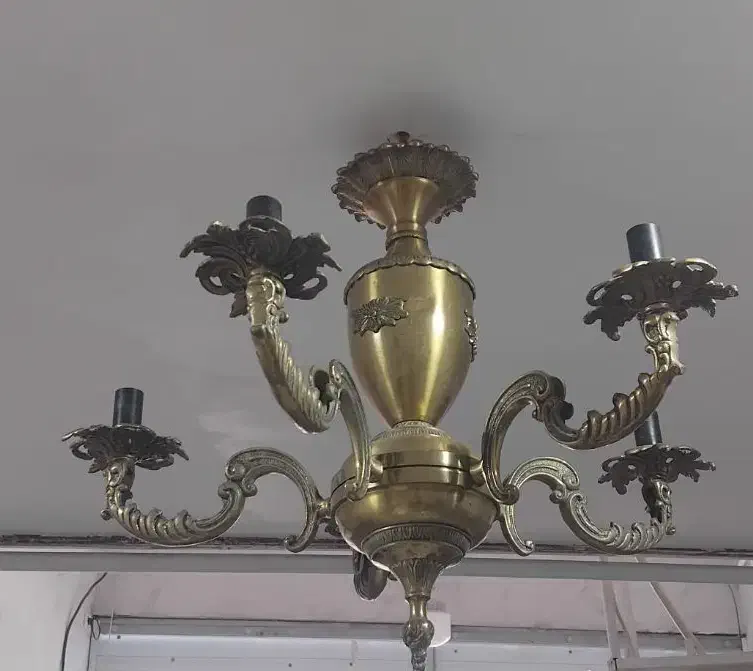 لوستر برنجی  ۵ و ۸ شاخه|لوستر و چراغ آویز|محمدیه-قزوین, |دیوار