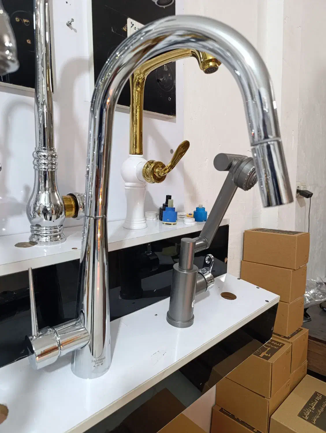 شیرآلات ظرفشویی فنری تسویه خور تک به قیمت عمده|مصالح و تجهیزات ساختمان|رباطکریم, نصیرشهر|دیوار