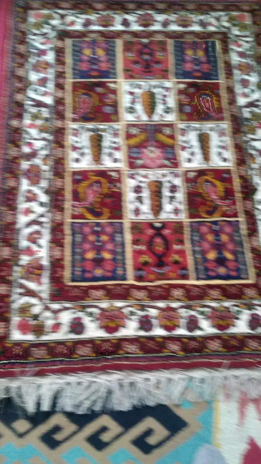 ۲عددفرش دست بافت .زیبا ونوع|فرش|اصفهان, خانه اصفهان|دیوار