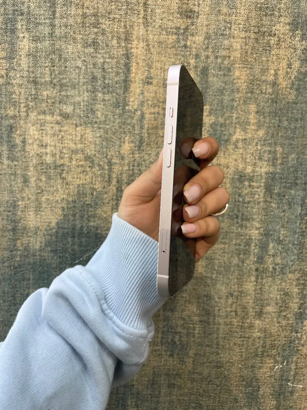 آیفون ۱۳ نرمال بدون خط و خش|موبایل|اصفهان, جلفا|دیوار