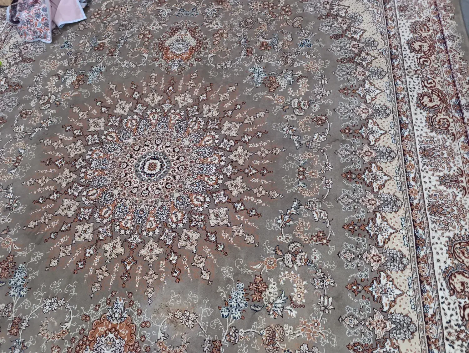 فرش ۳/۴ زمرد مشهد|فرش|مشهد, شهید قربانی|دیوار