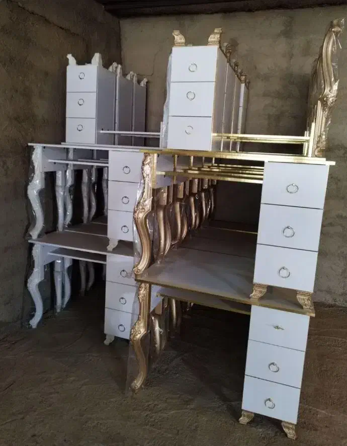 تولیدی طرح گستر فارس/ میز ناخن/میز ناخن|آرایشگاه و سالنهای زیبایی|شیراز, شهرک صنعتی شیراز|دیوار