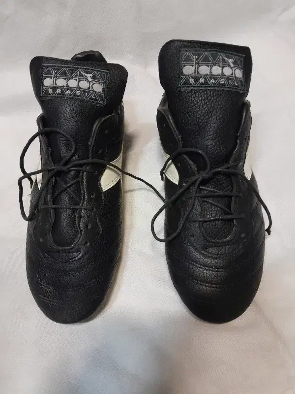 کفش فوتبال در حد نو|کیف، کفش، کمربند|اندیشه, شهرک کوثر|دیوار