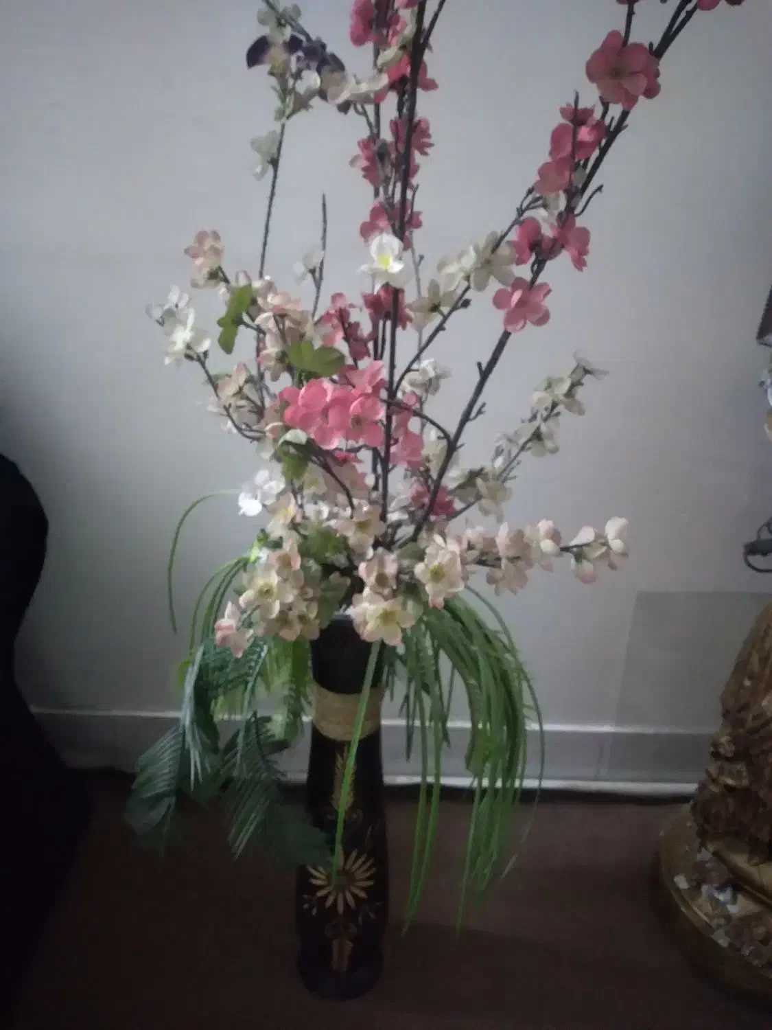 گلدان باگل های مصنوعی وگلدان فرفرژه|گل مصنوعی|تهران, مسعودیه|دیوار