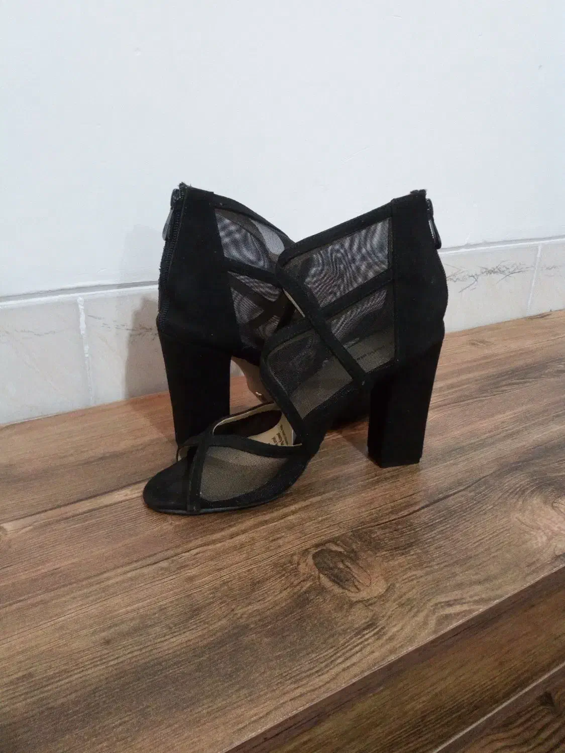 کفش مجلسی|کیف، کفش، کمربند|فسا, |دیوار