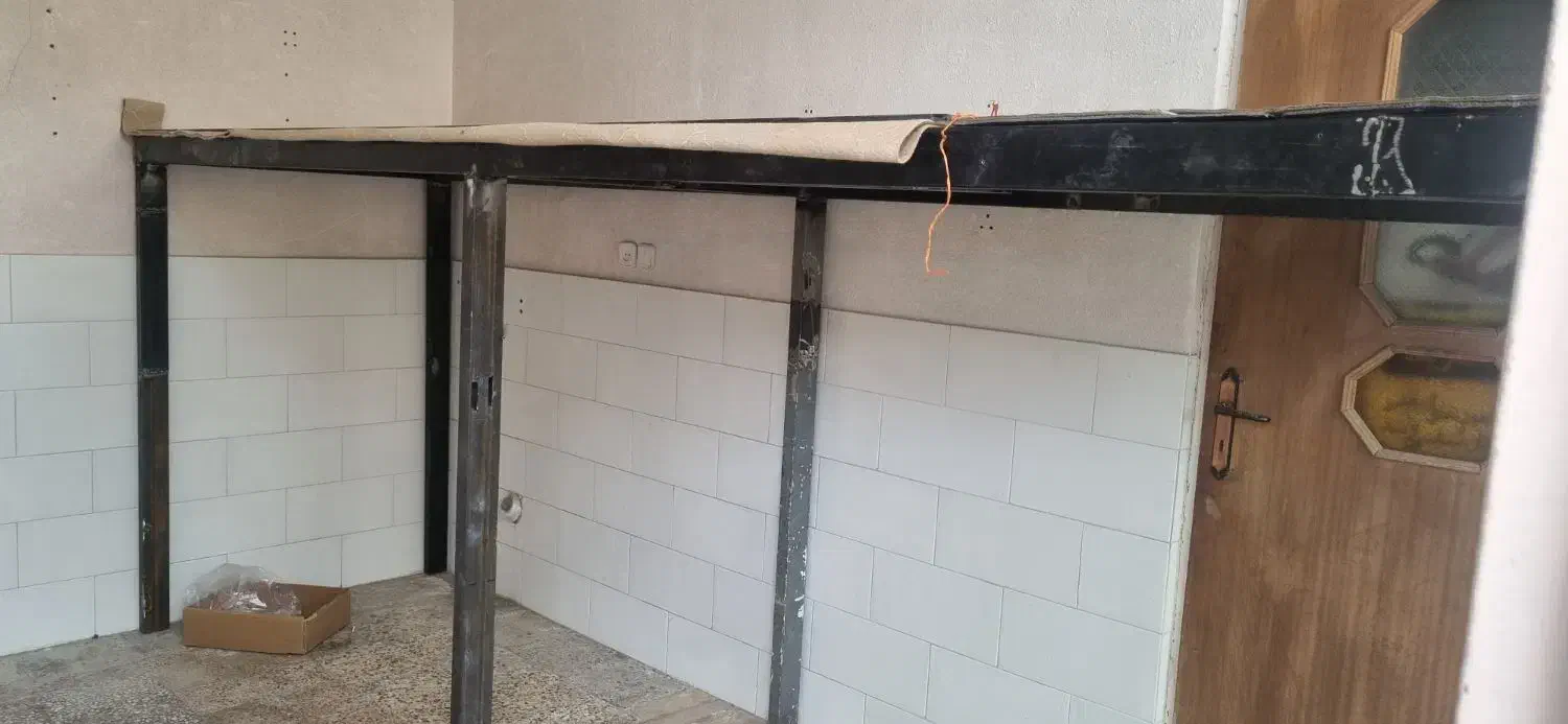 قفسه آهنی|کتابخانه، شلف، قفسههای دیواری|قم, منبع آب|دیوار