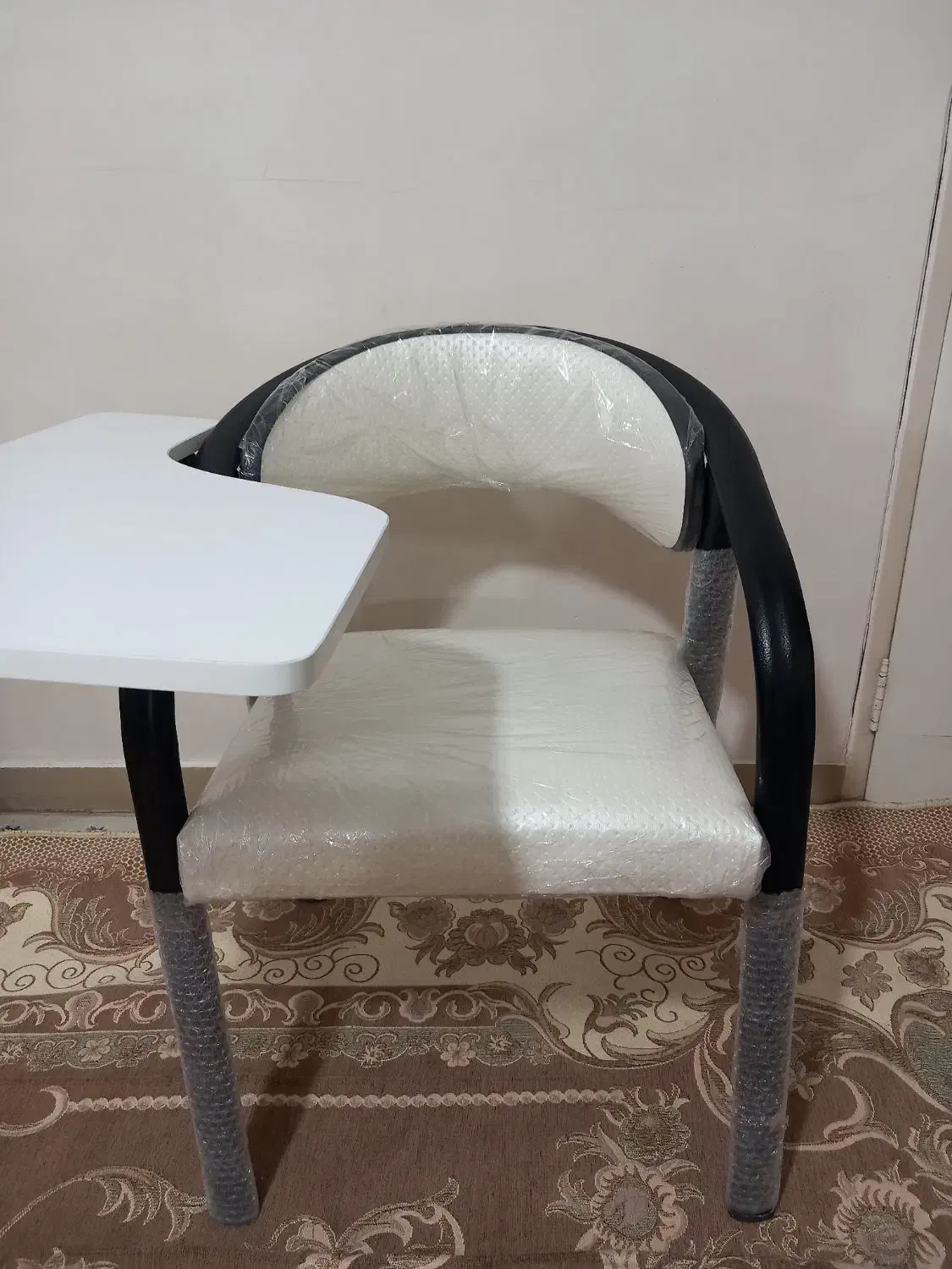 صندلی دانشجویی وصندلی غذای کودک|اسباب و اثاث بچه|محمدشهر, جعفرآباد|دیوار