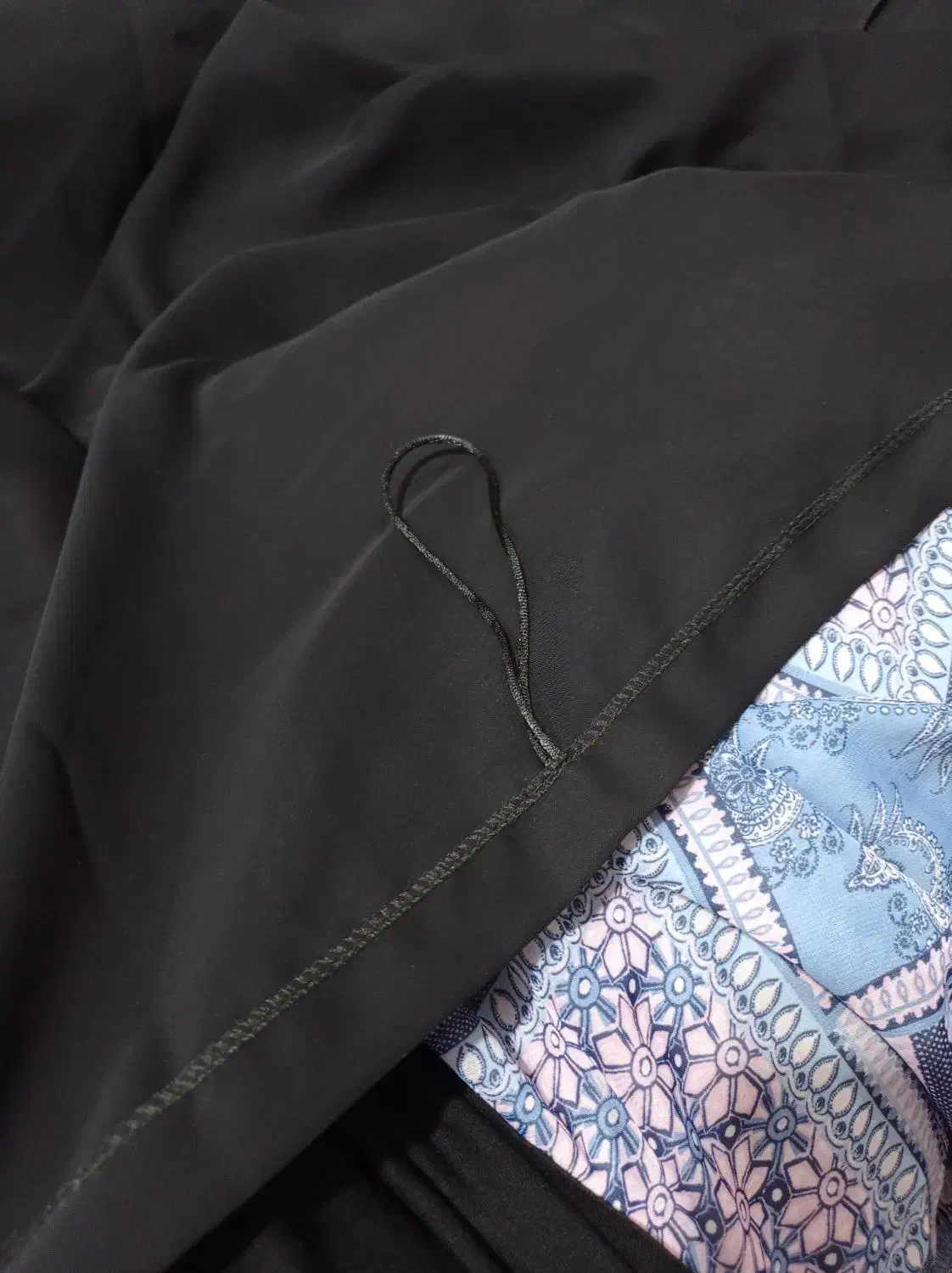 چادر ملی|لباس|پیر بکران, |دیوار