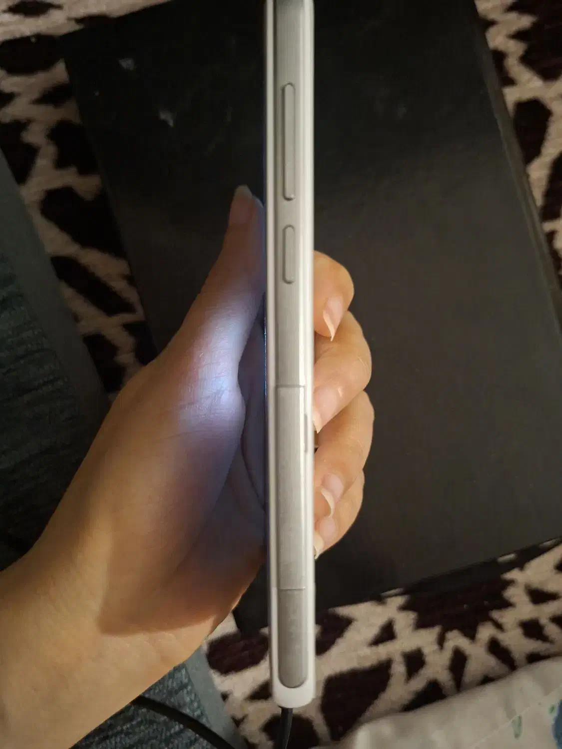 گوشی هووای|موبایل|شیراز, کوهستان|دیوار