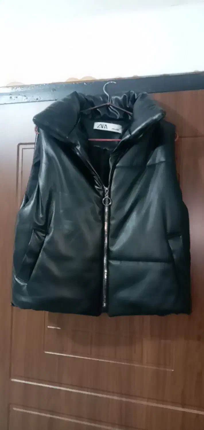 لباس|لباس|سیاهکل, |دیوار