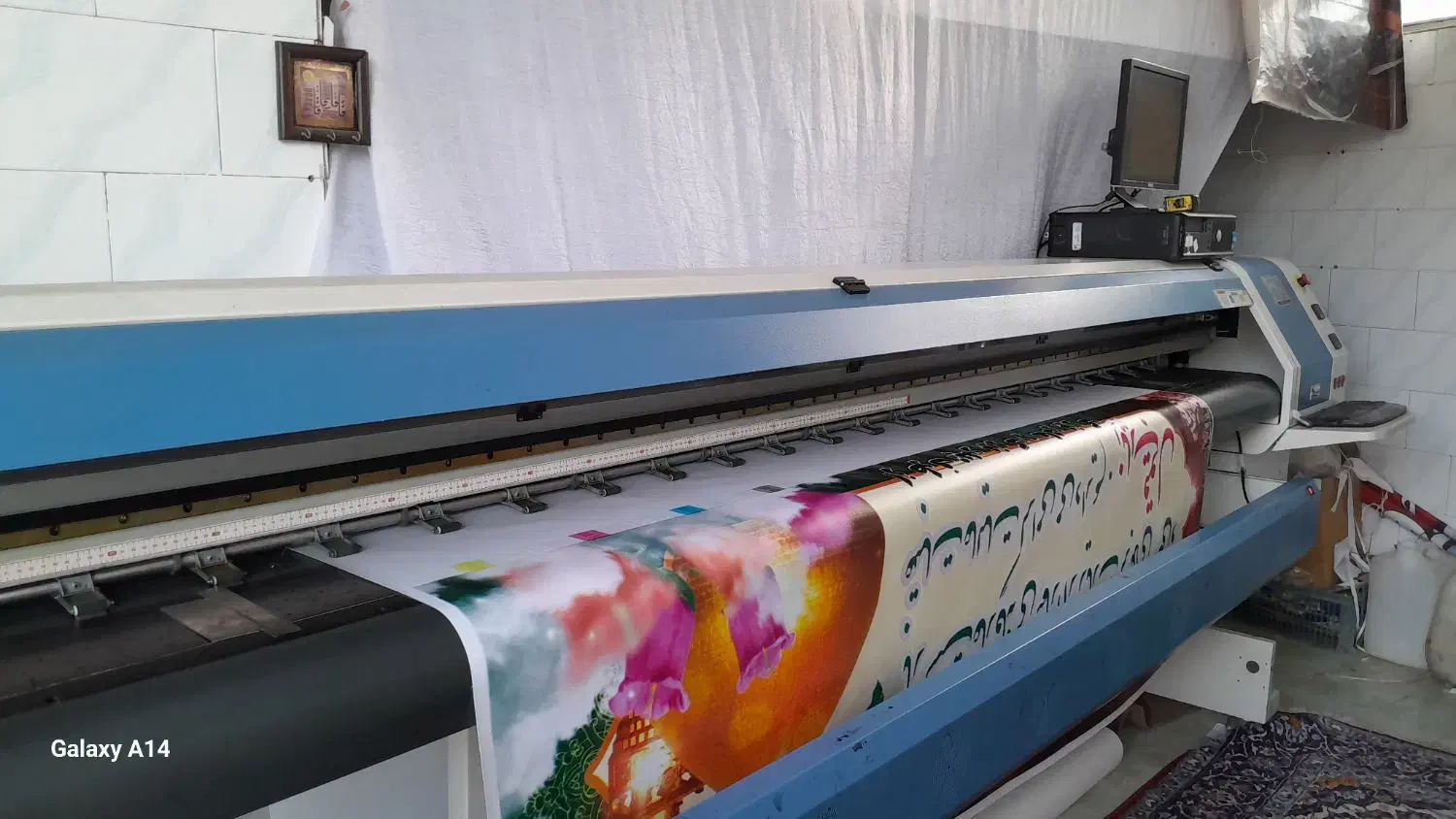 دستگاه بنر ۵۱۲بدنه پلاس|پرینتر، اسکنر، کپی، فکس|تهران, آبشار تهران (دریاچه)|دیوار