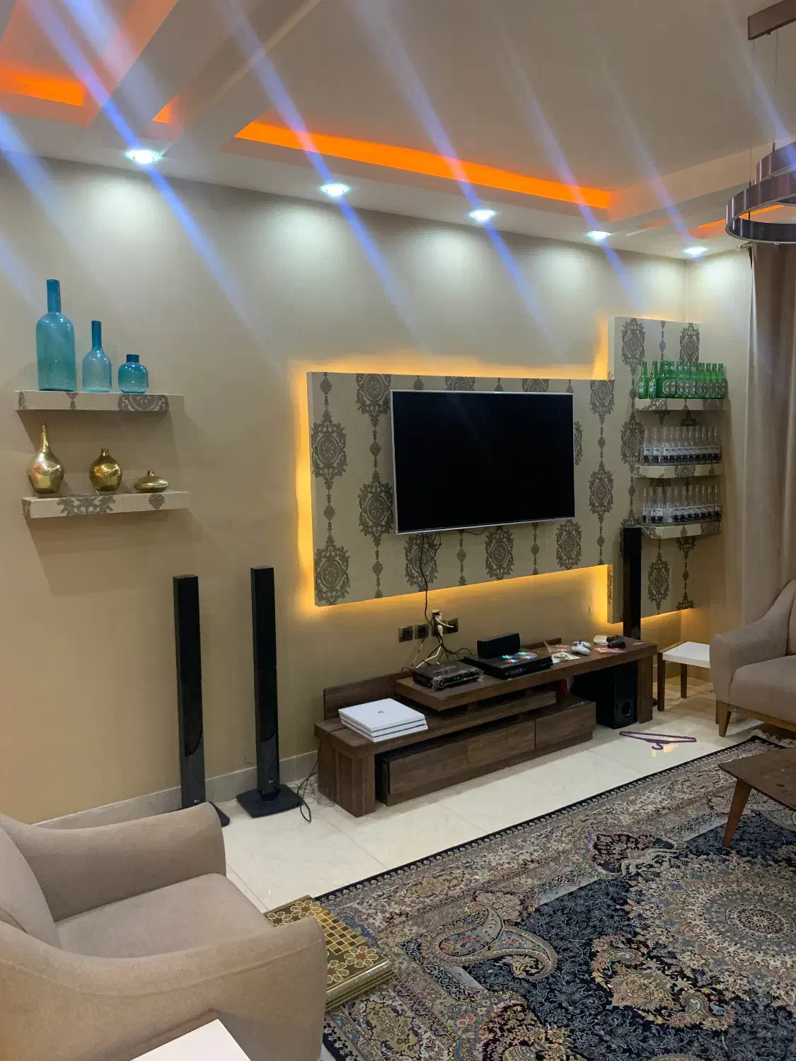 فروش ملک ویلایی|فروش خانه و ویلا|شیراز, آزادی|دیوار