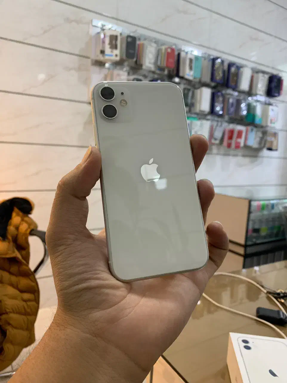 آیفون ۱۱ نرمال ۲۵۶ گیگ LL/A|موبایل|خوی, |دیوار