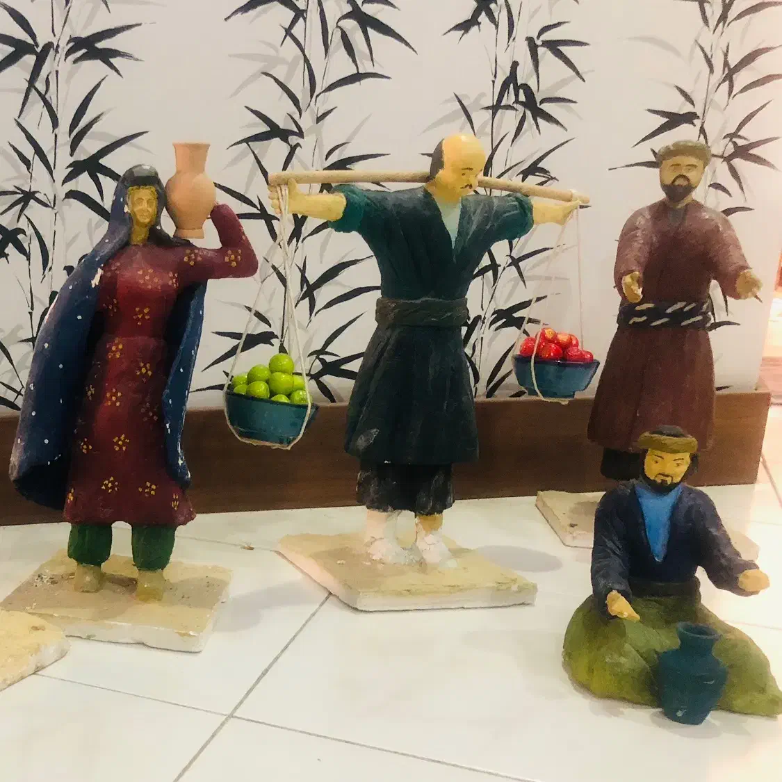 مجسمه محلی، جاقلمی و تابلو پوست زیرقیمت|صنایع دستی و سایر لوازم تزئینی|شیراز, عفیفآباد|دیوار