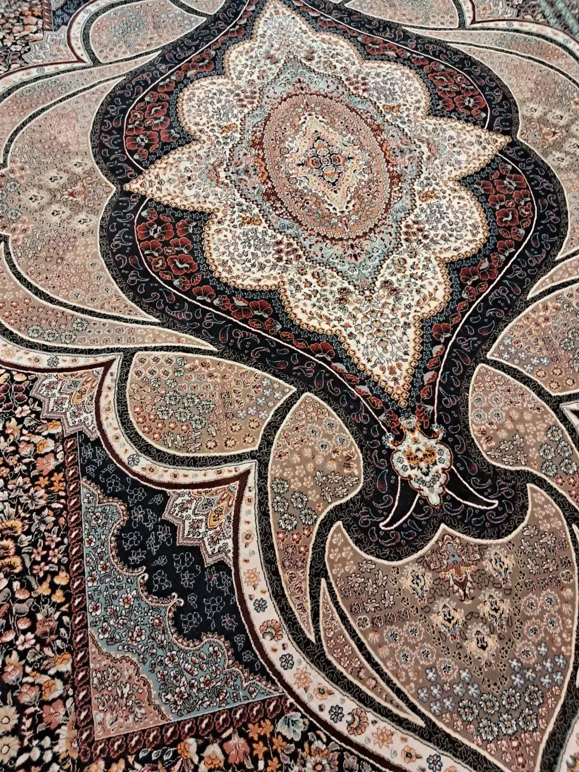 2تخته ۶متری زیبا ۷۰۰شانه اصل|فرش|هشتگرد, هشتگرد قدیم|دیوار