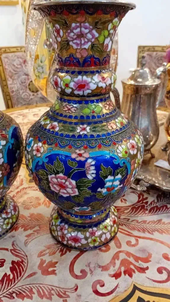 جفت گلدان بزرگ مینا کاری|کلکسیون اشیاء عتیقه|تهران, زرگنده|دیوار