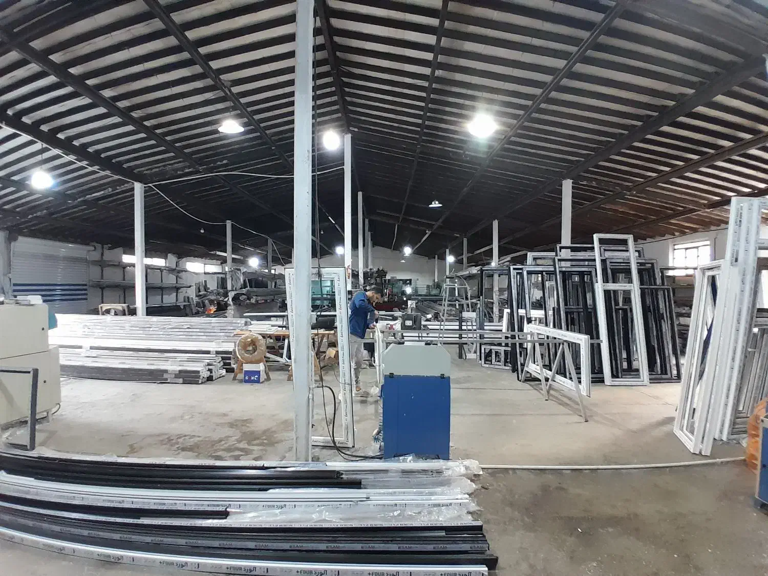 تولیدی دروپنجره دوجداره شیشه توری|مصالح و تجهیزات ساختمان|رشت, گلباغ نماز|دیوار