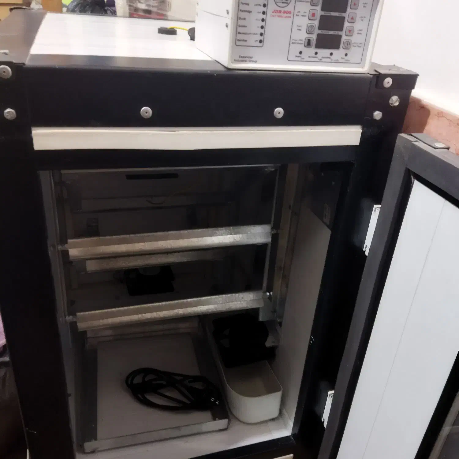 جوجه کشی|لوازم جانبی حیوانات|مسجد سلیمان, |دیوار