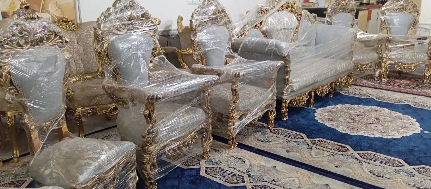 مبل ۹نفره همراه میز|مبلمان خانگی و میز عسلی|تربت‌حیدریه, رضاشهر|دیوار