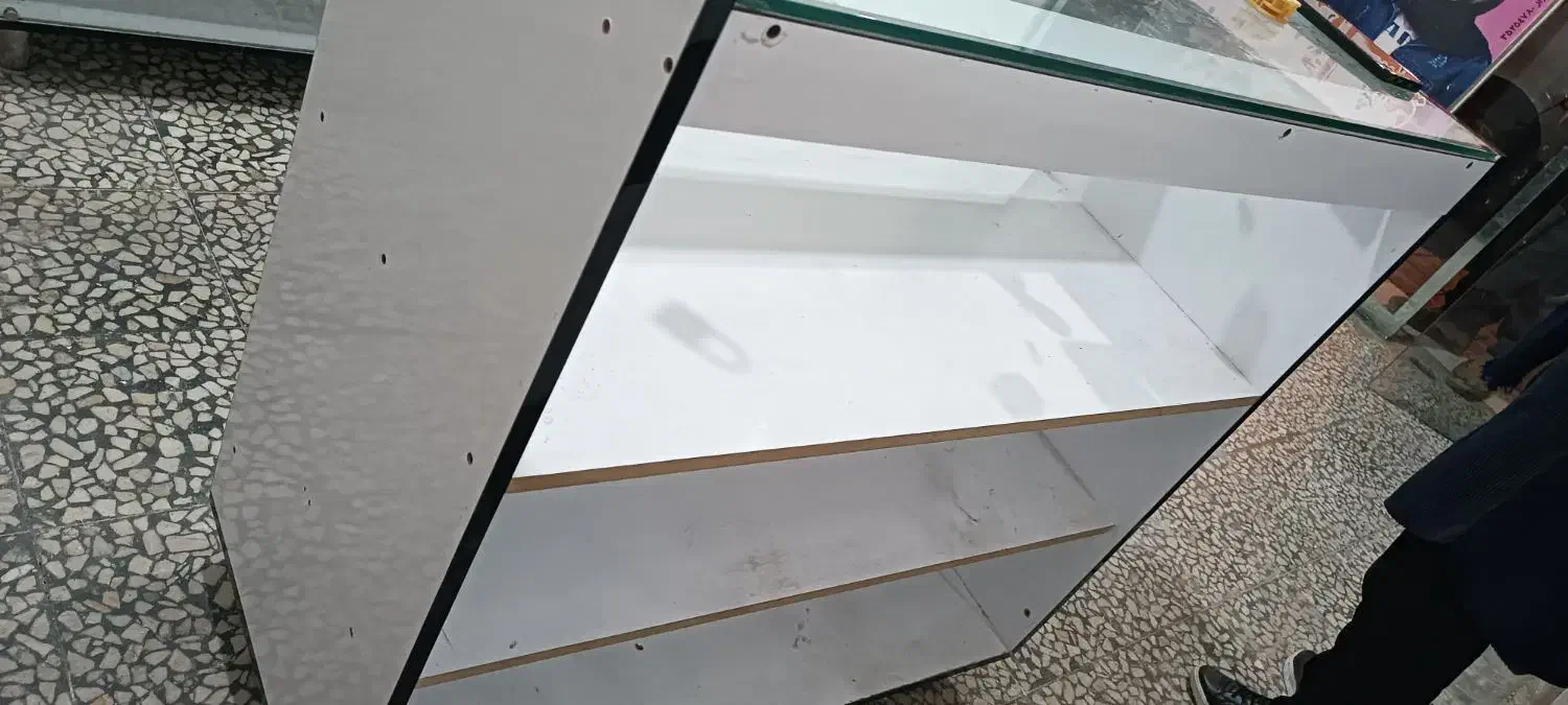 ویترین شیشه ای مغازه mdf|فروشگاه و مغازه|سلماس, |دیوار