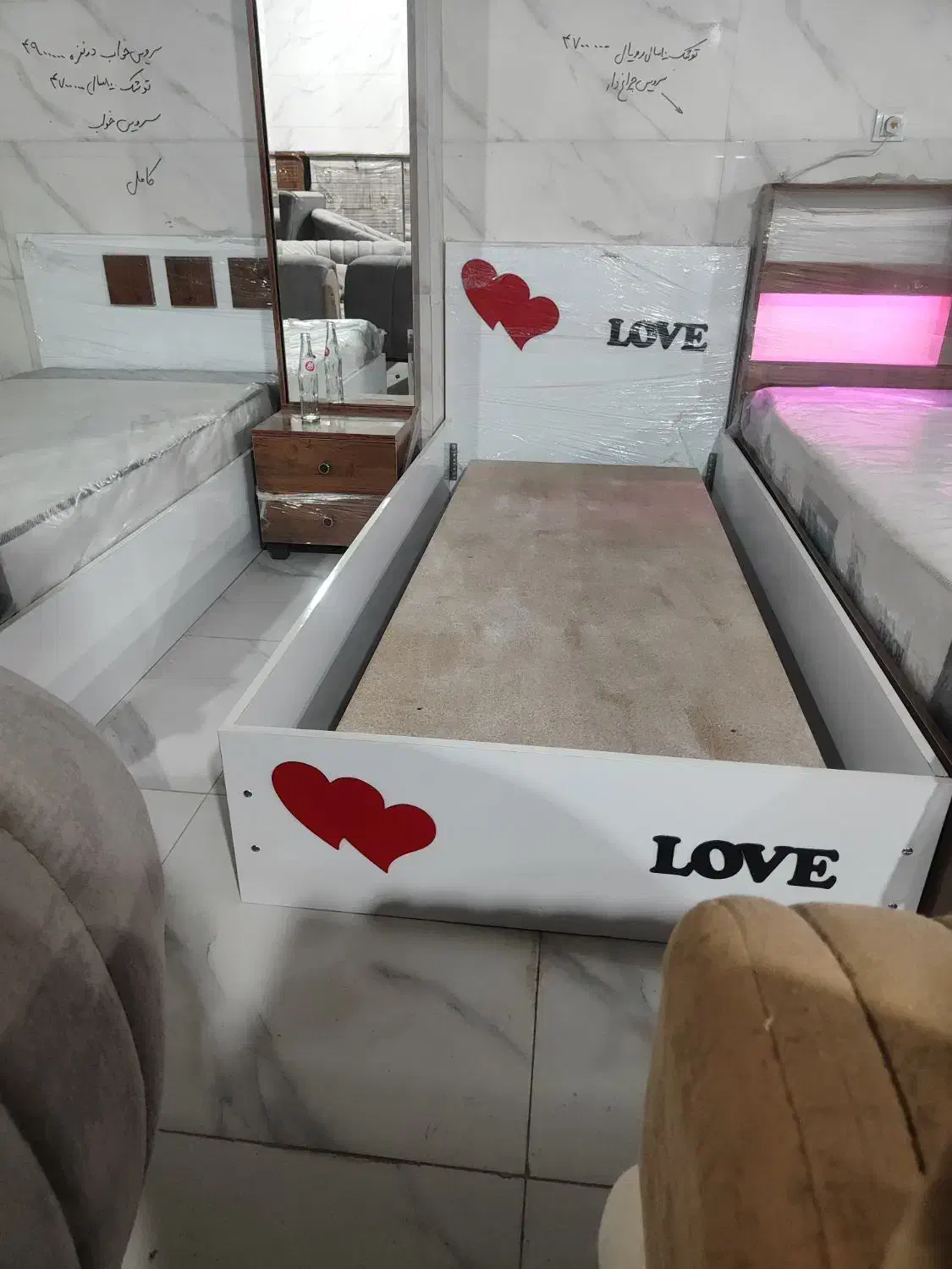 تخت خواب یکنفره۲۹۰۰۰۰۰و سرویس خواب دونفره۴۹۰۰۰۰۰|تخت و سرویس خواب|لردگان, |دیوار