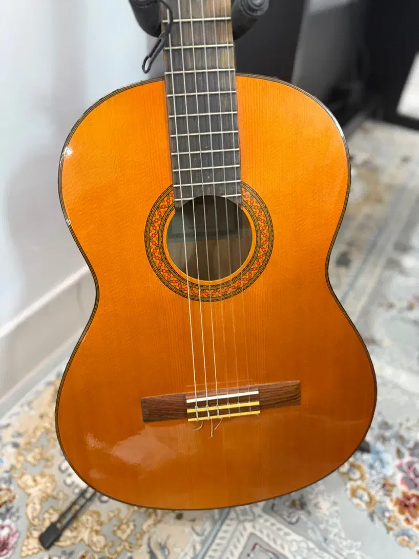 گیتار یاماها C70 اندونزی|گیتار، بیس، امپلیفایر|کاشان, ۲۲ بهمن|دیوار