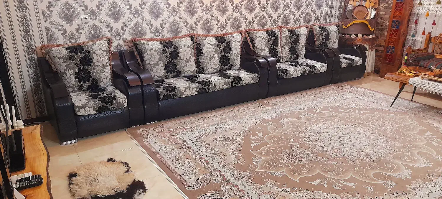 فروش فوری مبلمان ۱۰ نفره به همراه میز تلوزیون ...|مبلمان خانگی و میز عسلی|آمل, |دیوار
