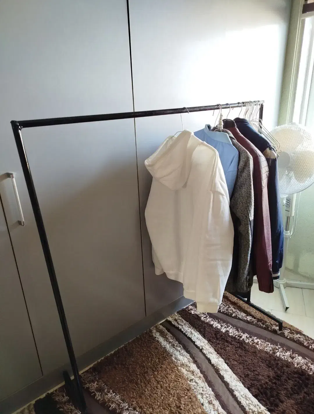 رگال لباس|بندرخت و رختآویز|بندر انزلی, سپه|دیوار