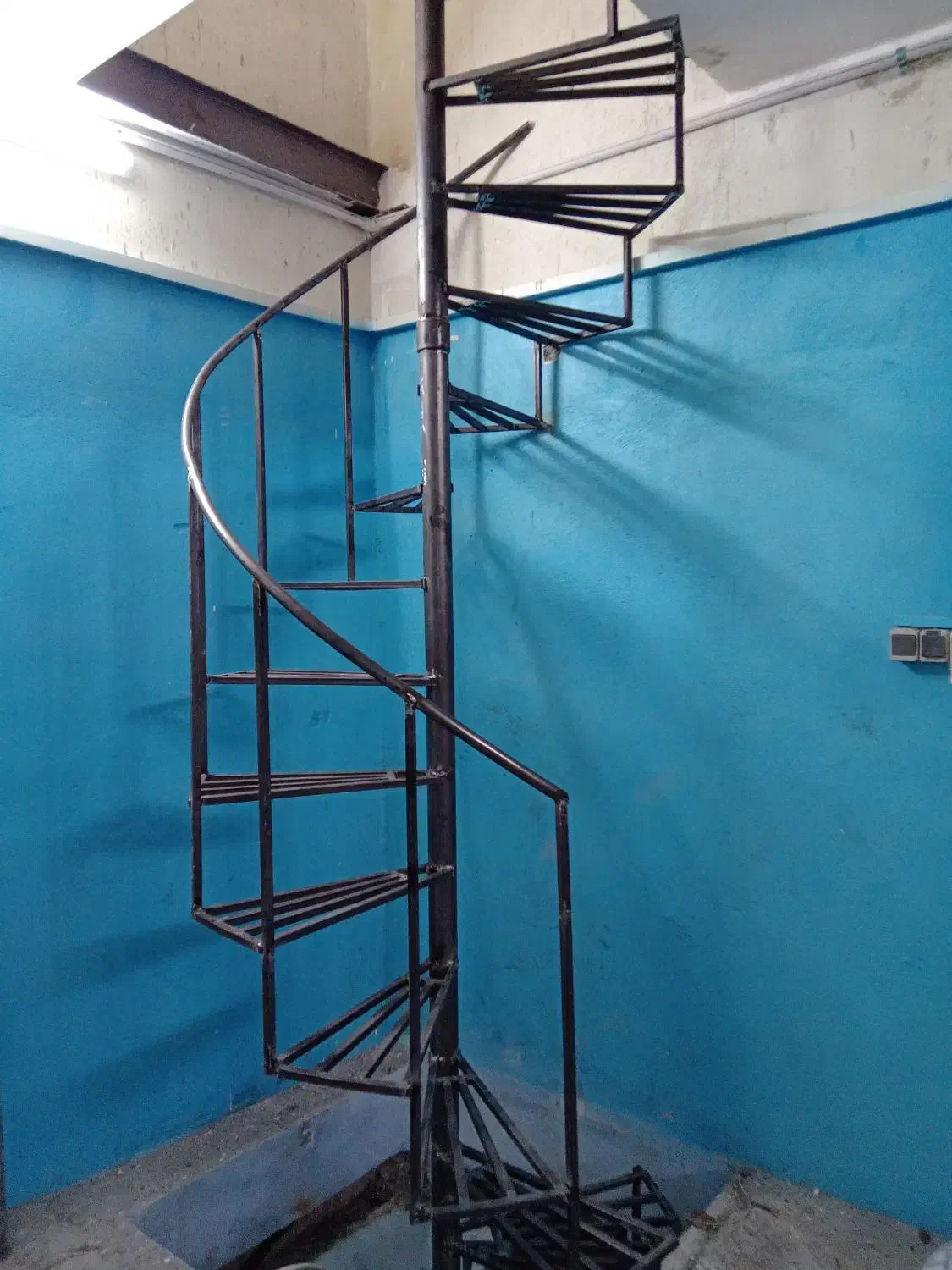 خدمات جوشکاری ساخت سازه های فلزی|خدمات پیشه و مهارت|شاهینشهر, برخوار غرب|دیوار