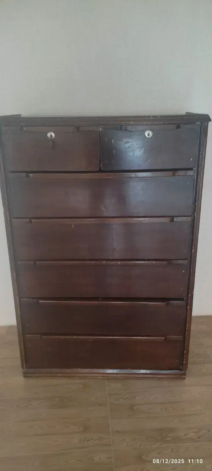 دراور جنس چوب خیلی ضخیم|جاکفشی، کمد، دراور|بجنورد, |دیوار