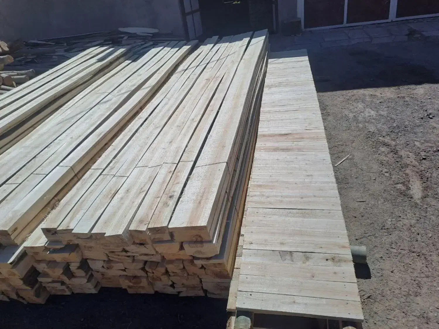 خرید وفروش چوب فروش انواع تخته ایرانی.تخته بنایی|خدمات باغبانی و درختکاری|شهرکرد, |دیوار