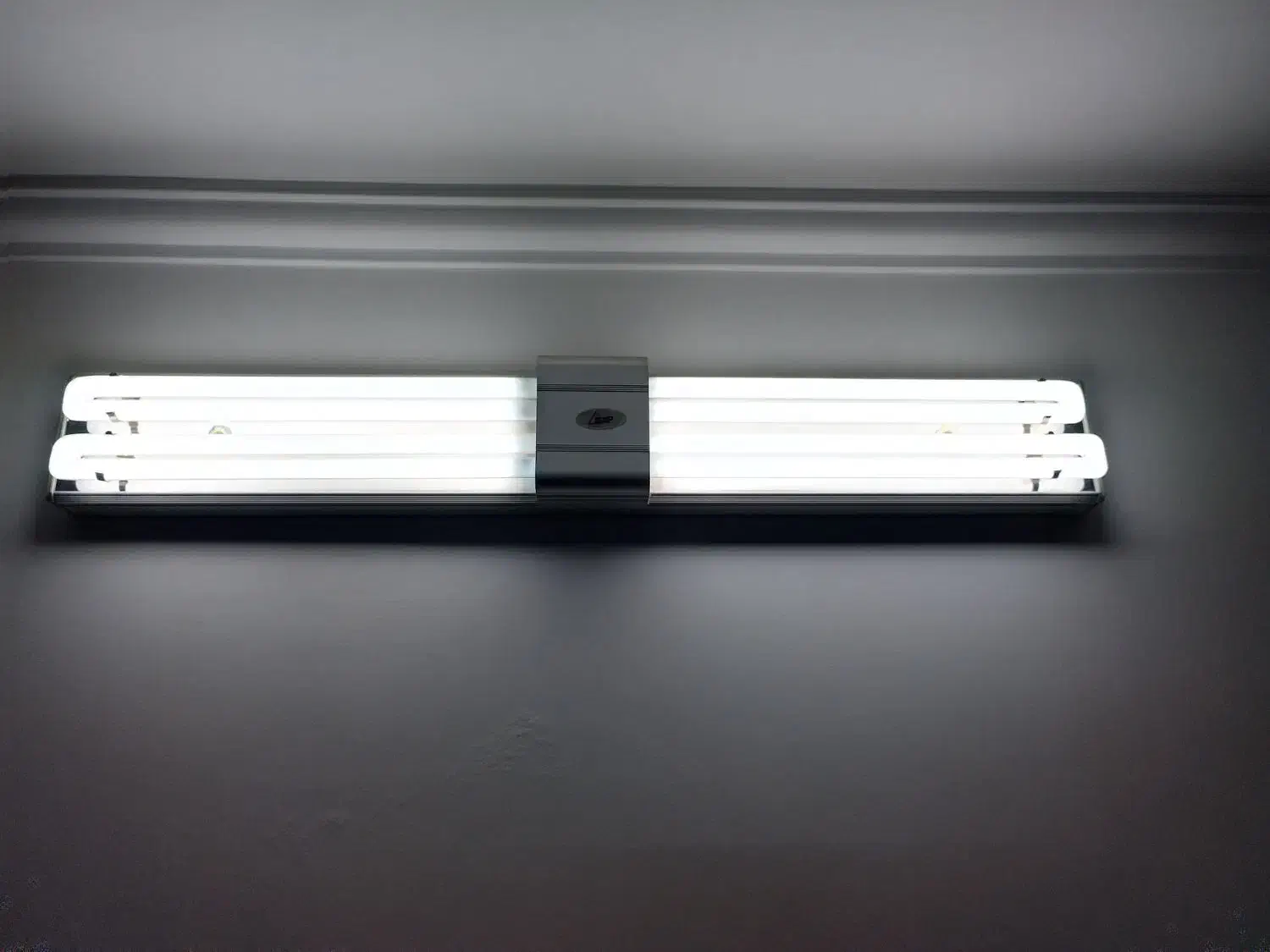 قاب مهتابی|لامپ و چراغ|قم, سنگ بند|دیوار