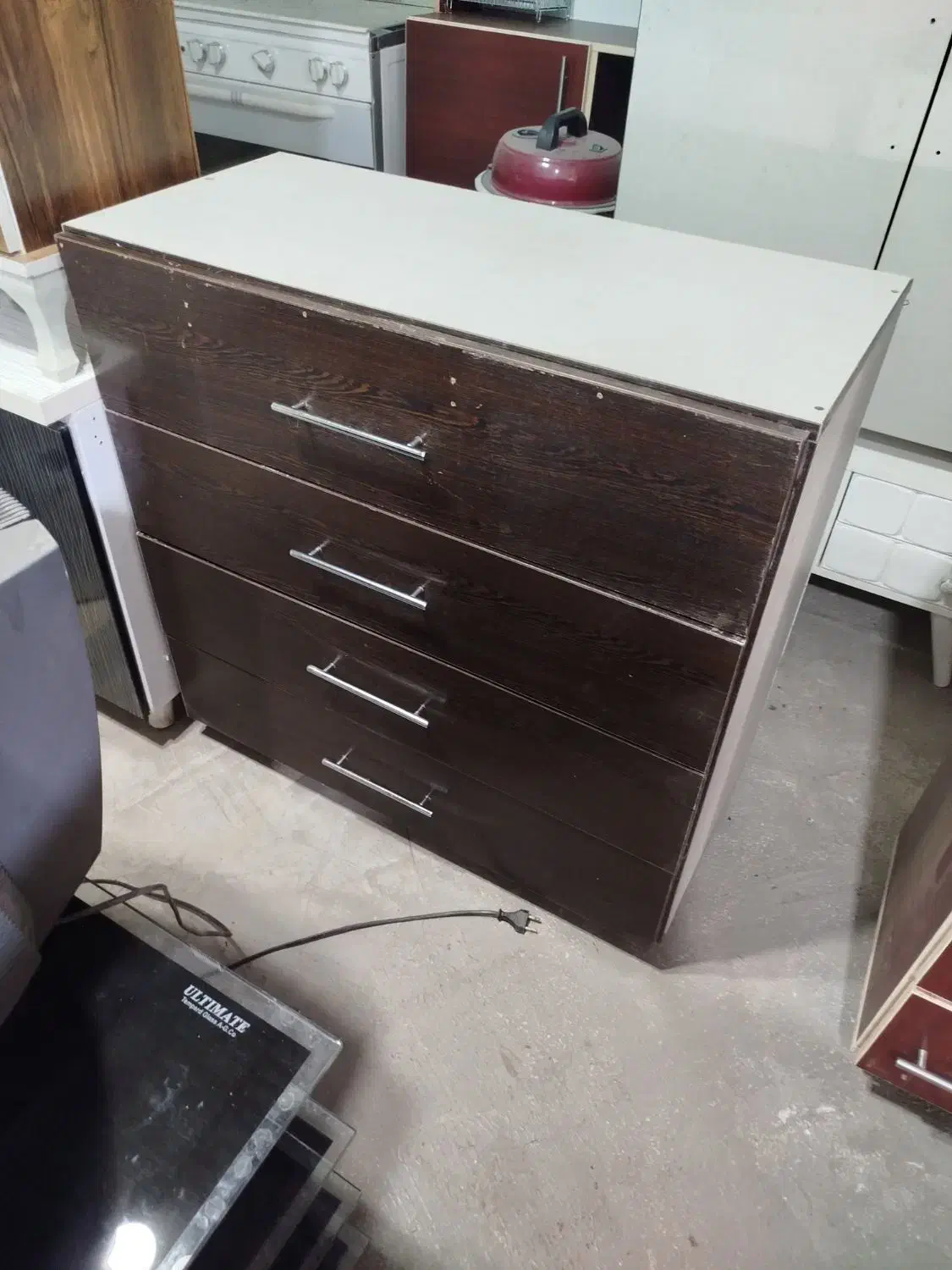 دراور|جاکفشی، کمد، دراور|مرودشت, ابوذر شمالی‎|دیوار