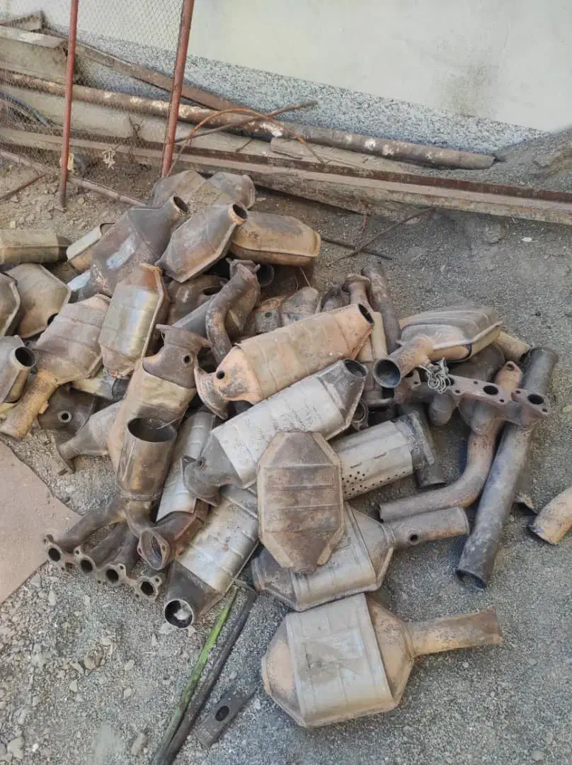 خاک و خرید کاتالیزور قیمت بالا|خدمات موتور و ماشین|ایرانشهر, |دیوار