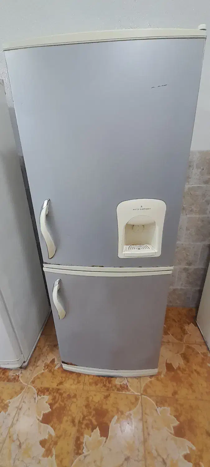 فروش یخچال فریزر ساده وبدون برفک|یخچال و فریزر|گرمی, |دیوار