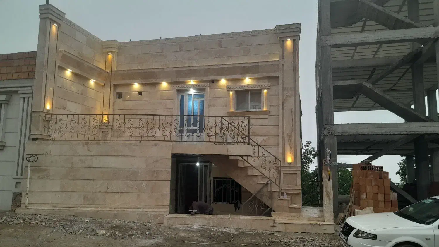 شاگرد سنگکاری و سرامییک کار|استخدام معماری، عمران و ساختمانی|علی‌آباد کتول, |دیوار