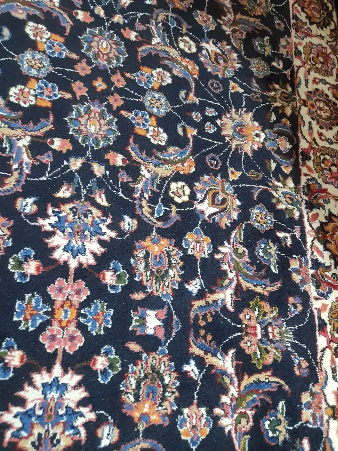 دو عدد کنار فرش در حد نو|فرش|بروجرد, |دیوار