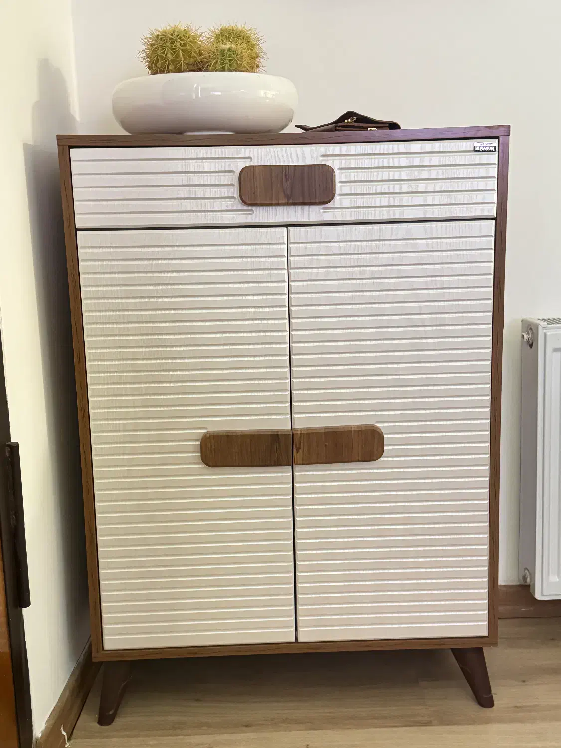 جاکفشی|جاکفشی، کمد، دراور|سیرجان, |دیوار