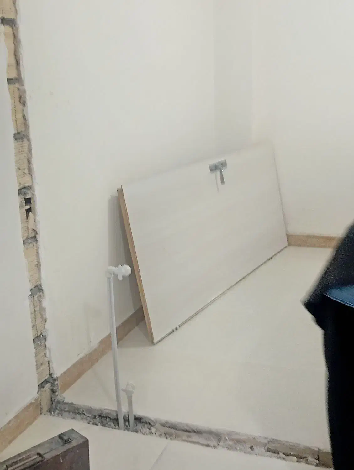 در چوبی اتاق خواب|مصالح و تجهیزات ساختمان|خزل, |دیوار